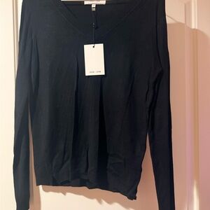 John + Jenn Black Long Sleeve V-Neck Top